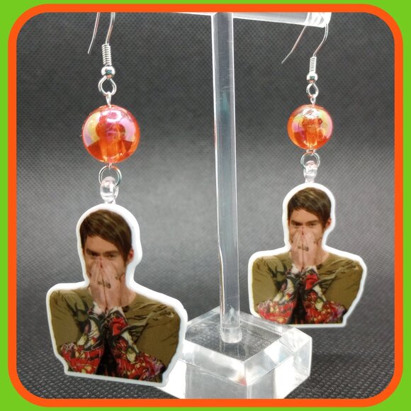 Stefon SNL Bill Hader Earrings Weekend Update Saturday Night Live - Picture 3 of 4